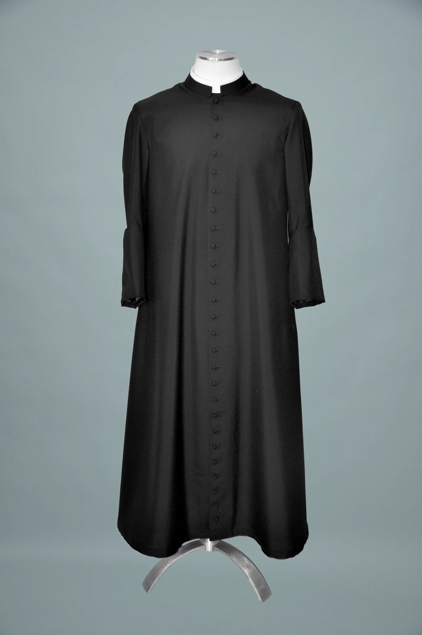 Cassock Black Roman.jpg