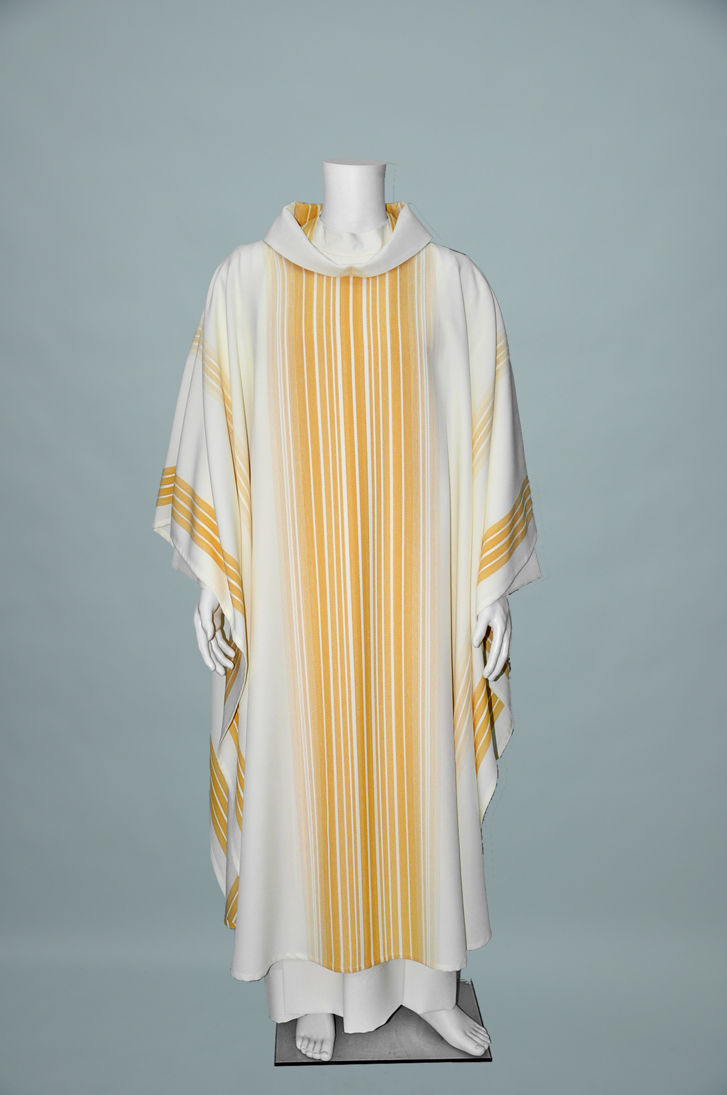 Mone Chasuble & Stole White Gold (f) 1.jpg