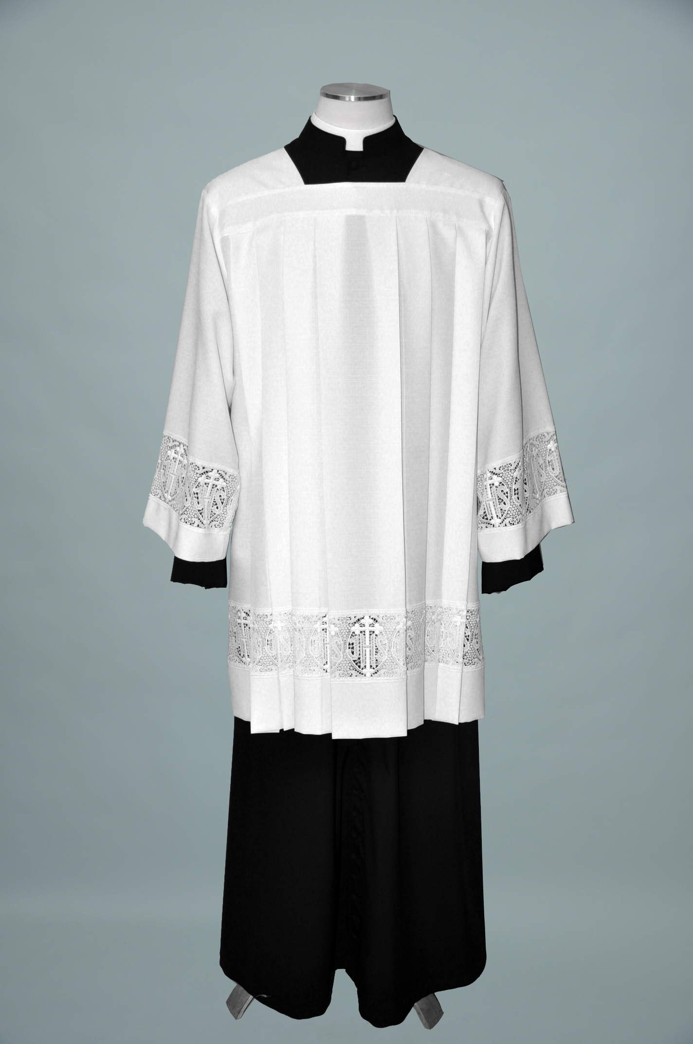 Surplice #5146 W 4in IHS & Cross Lace.jpg