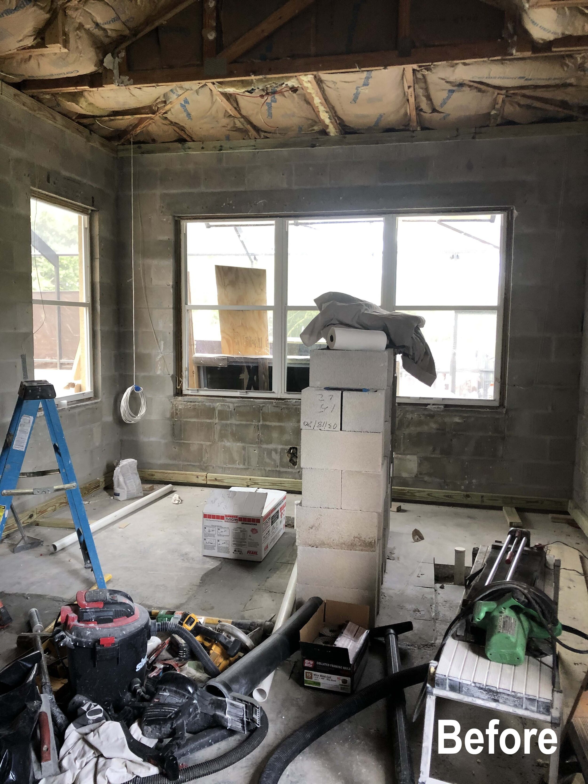 master bathroom before.jpg