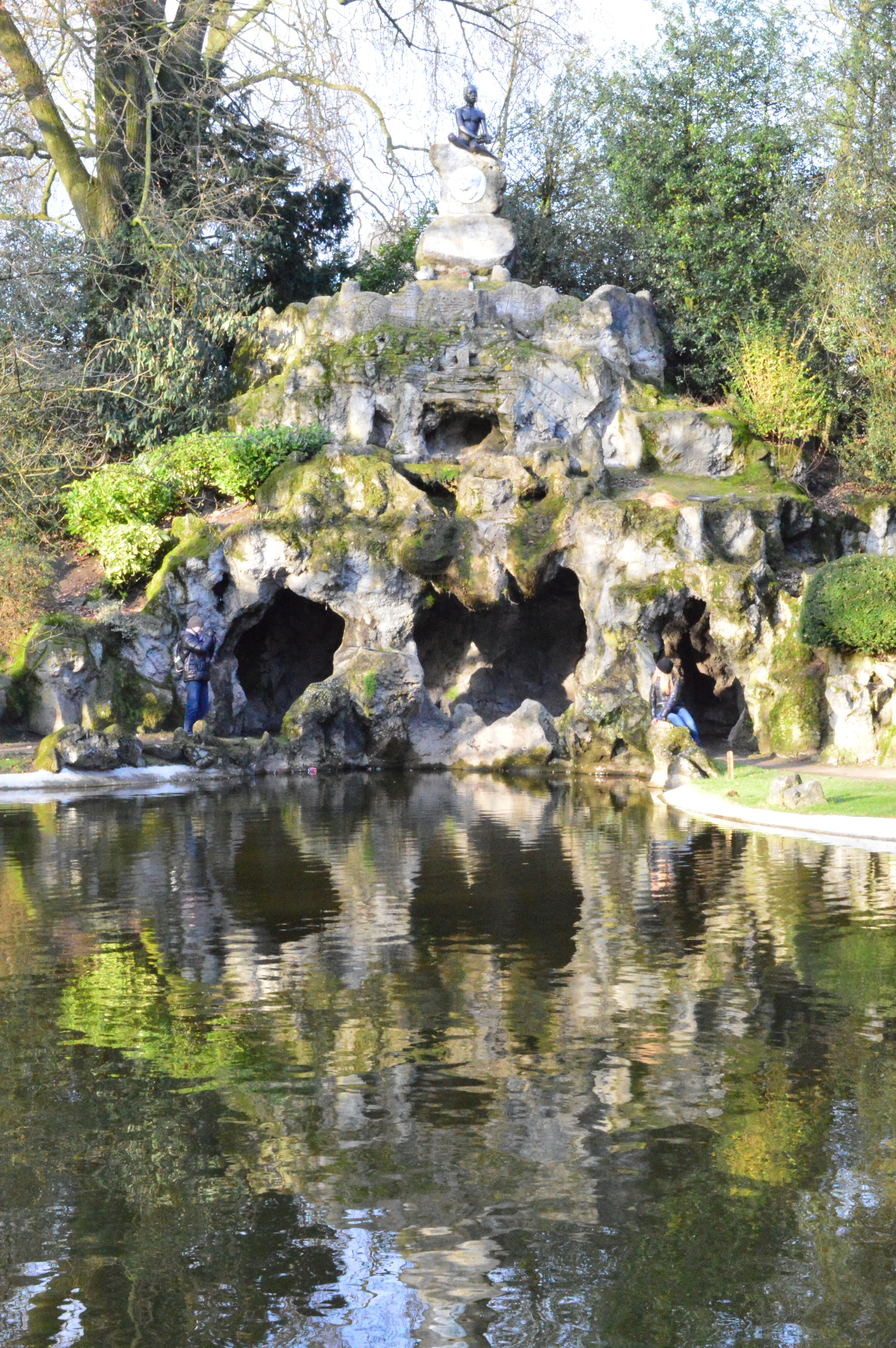 Birds (on Display?) at the MoMA
