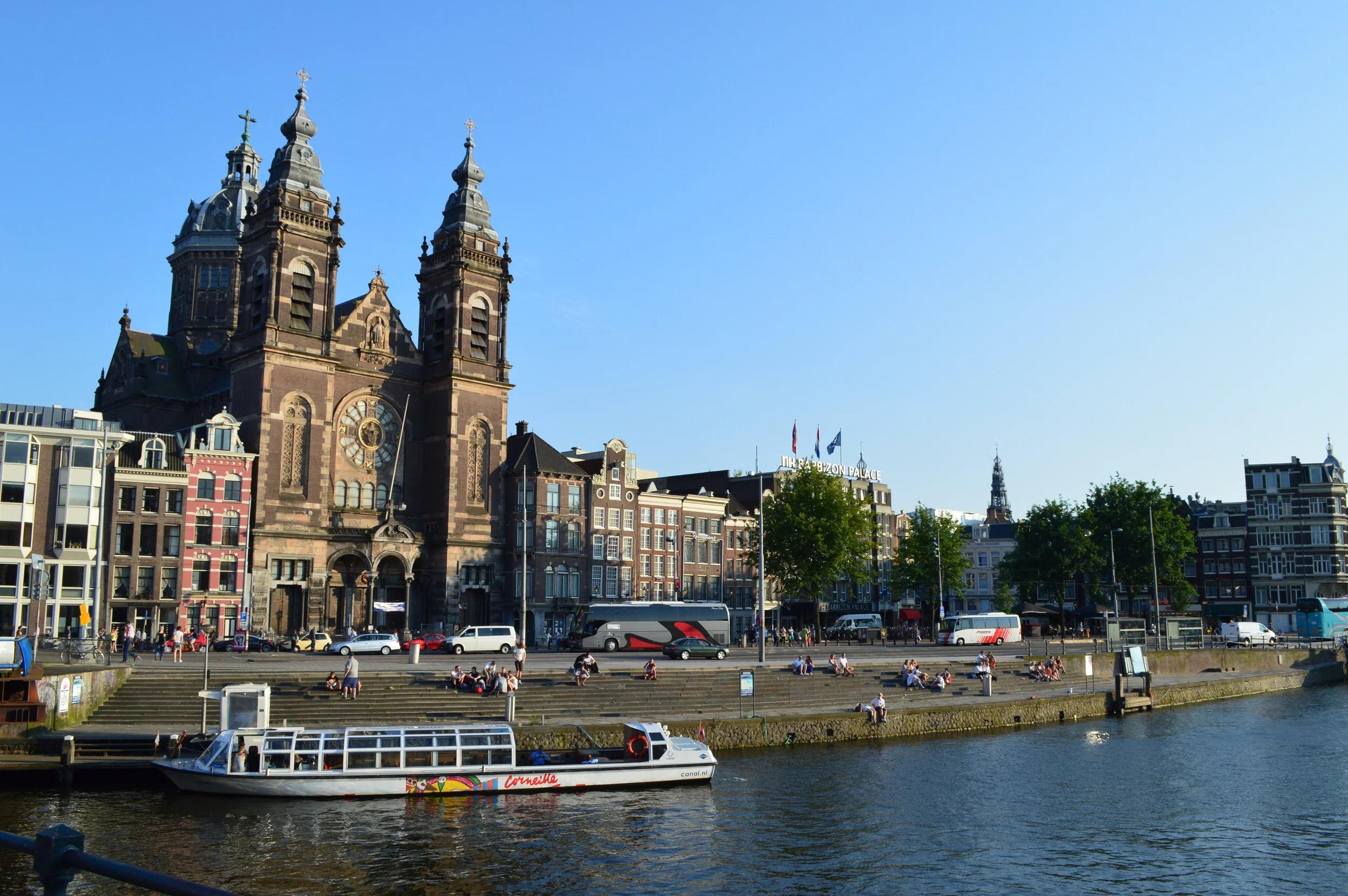  If you're looking for some excellent views of the cityscape while avoiding the bicycles or even sipping a glass of wine, you will love the canal tours that are offered in this beautiful city. You can go for the hop-on hop-off style if you want to ex