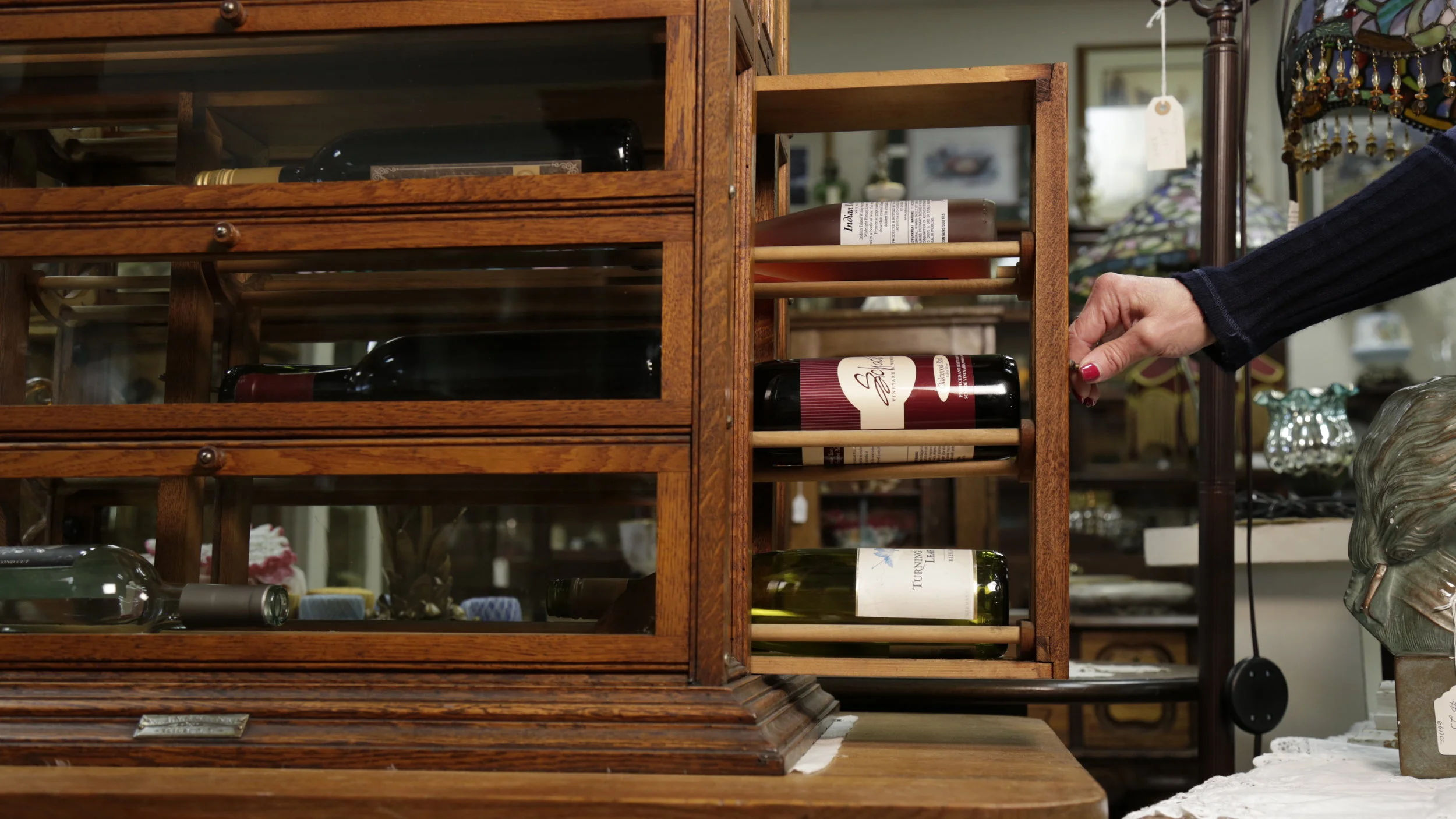 ribbon cabinet