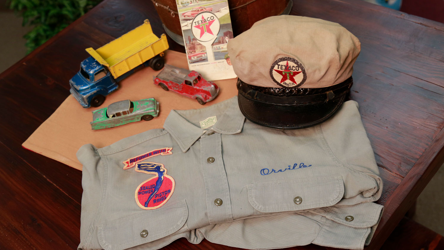  Texaco Service Station Attendant’s Cap and Studebaker Sealed Power Piston Rings logo on work shirt 