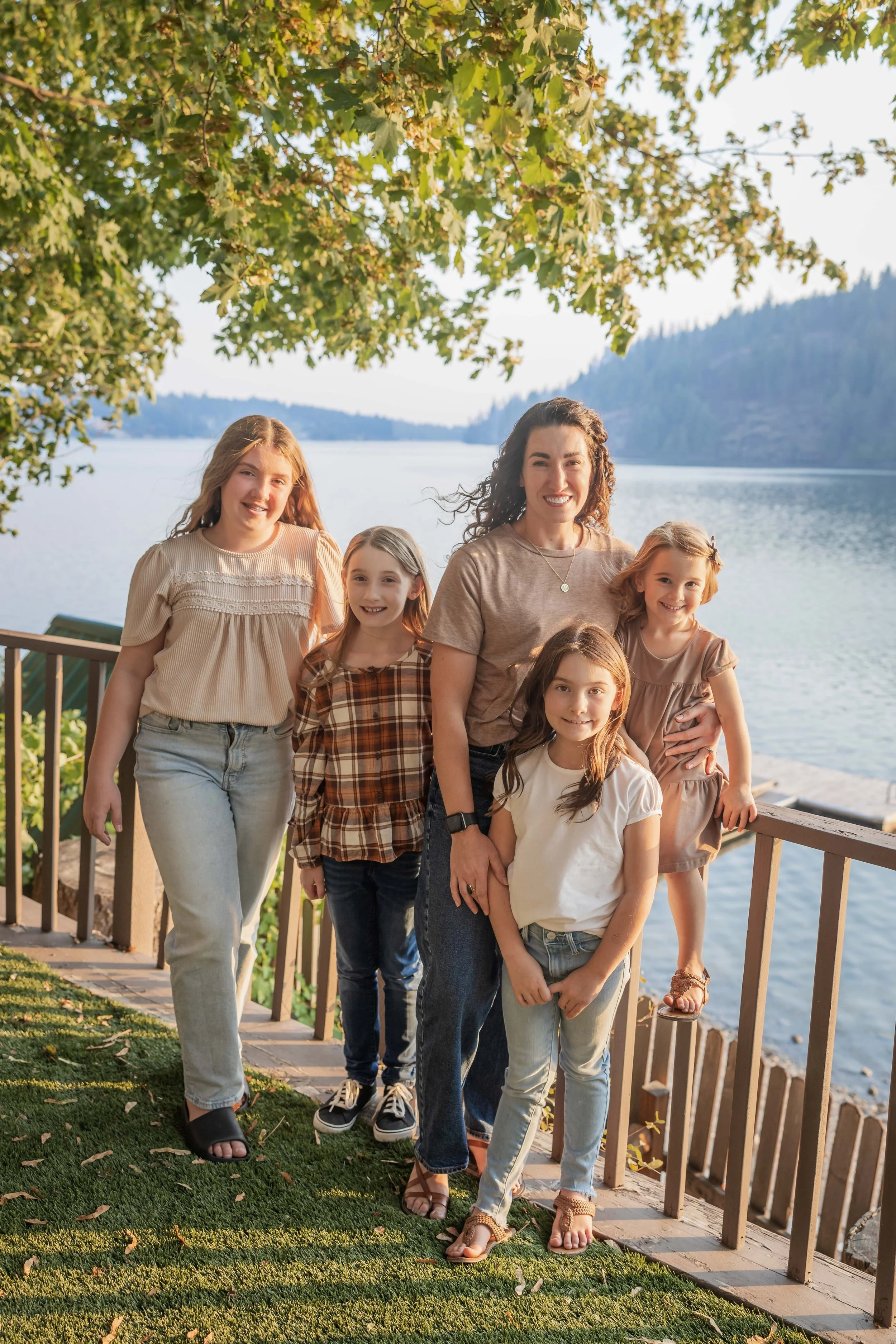 Choosing Between a Mini Session and a Full Family Session