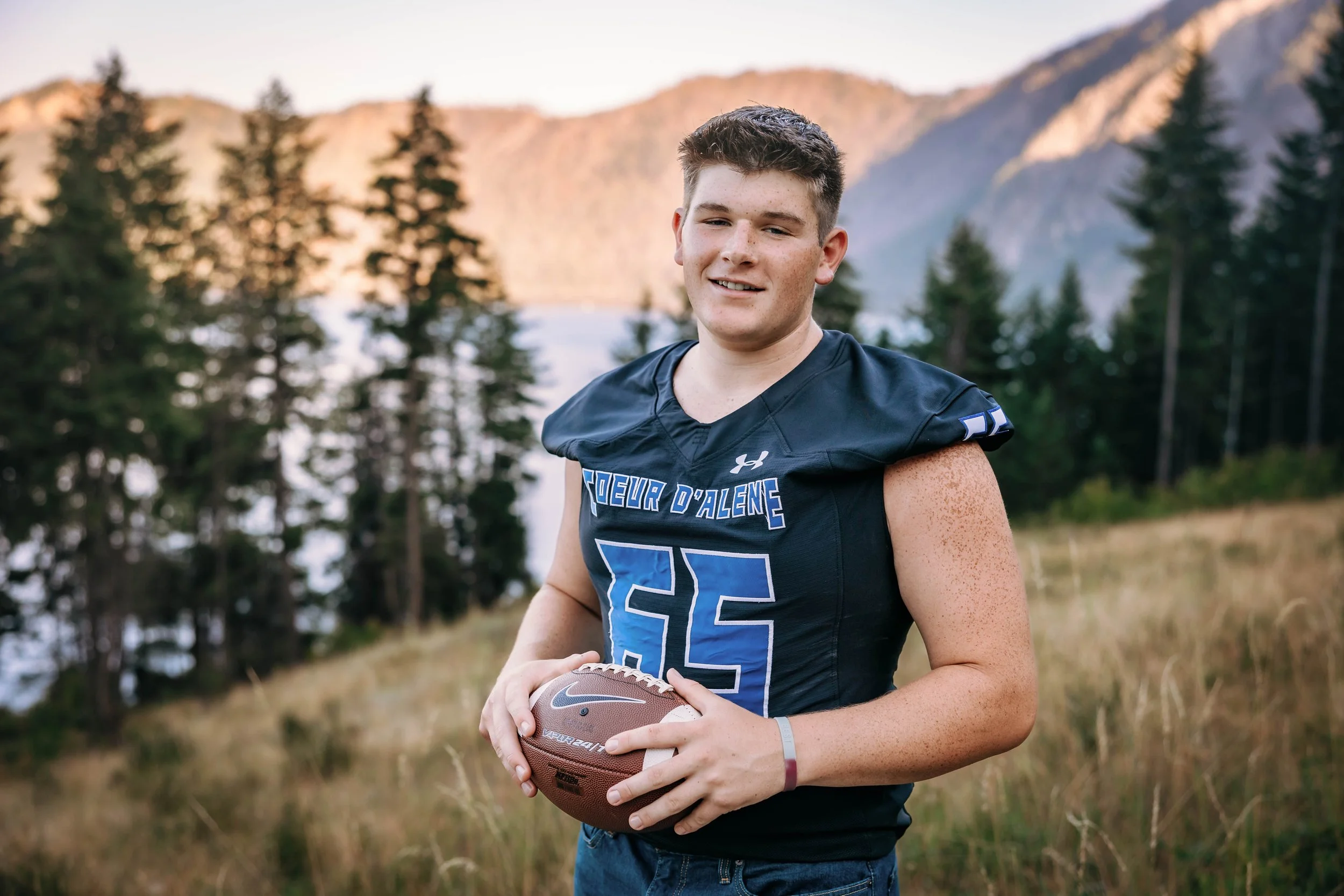 senior photos Coeur d’Alene outdoor portrait football