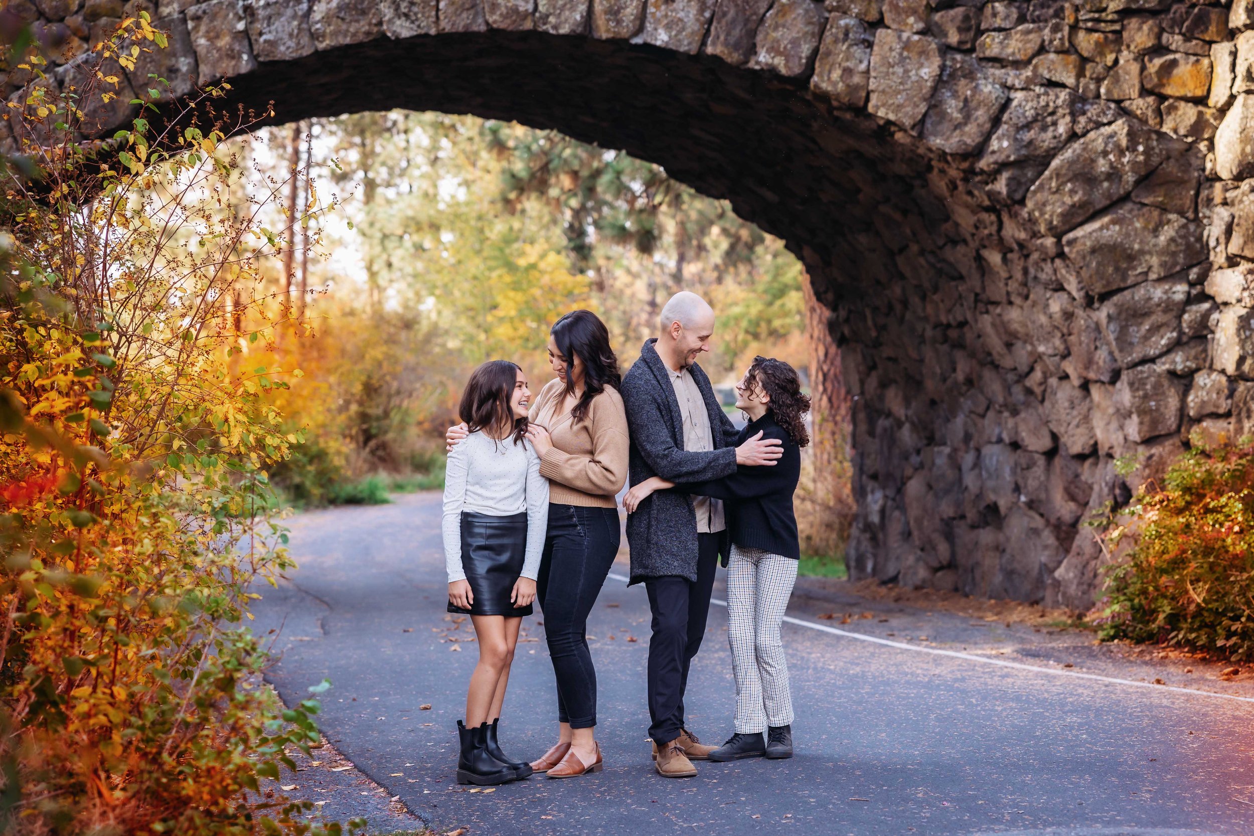 family photography sunset session fall Manito park Spokane Washington