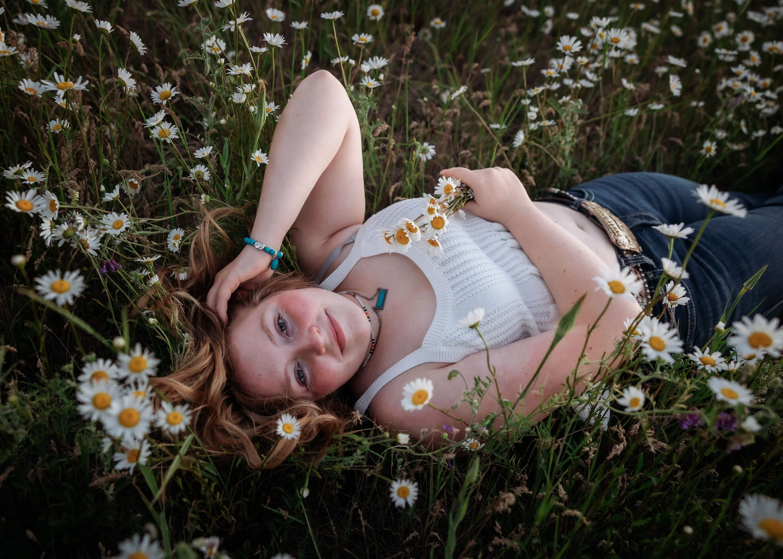 Planning senior photos in North Idaho? Avoid these common mistakes that can impact your session. Tips from a North Idaho senior photographer to help you feel confident and prepared.