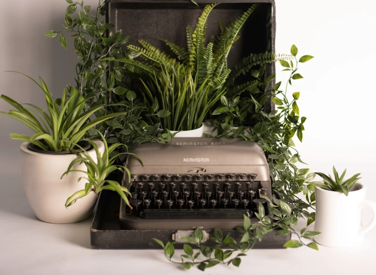 green finger typewriter.jpg
