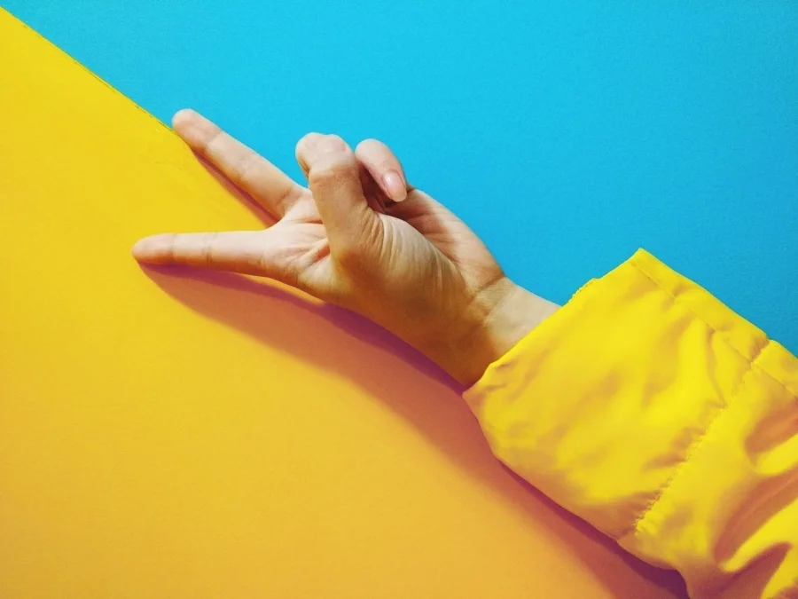 peace fingers.jpg