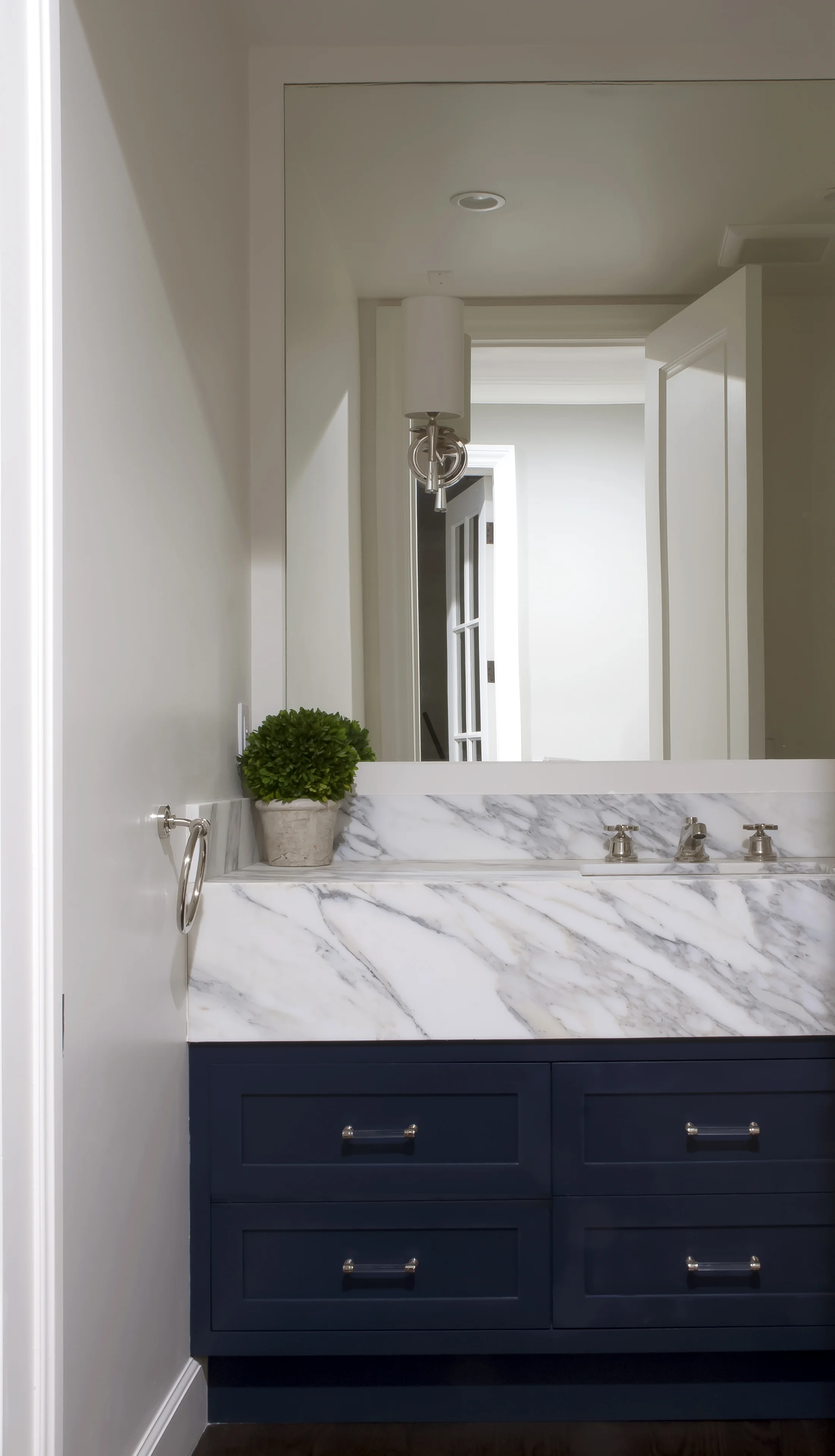 BARTA INTERIORS-TRADITIONAL GEORGIAN-BASEMENT POWDER RM.jpg