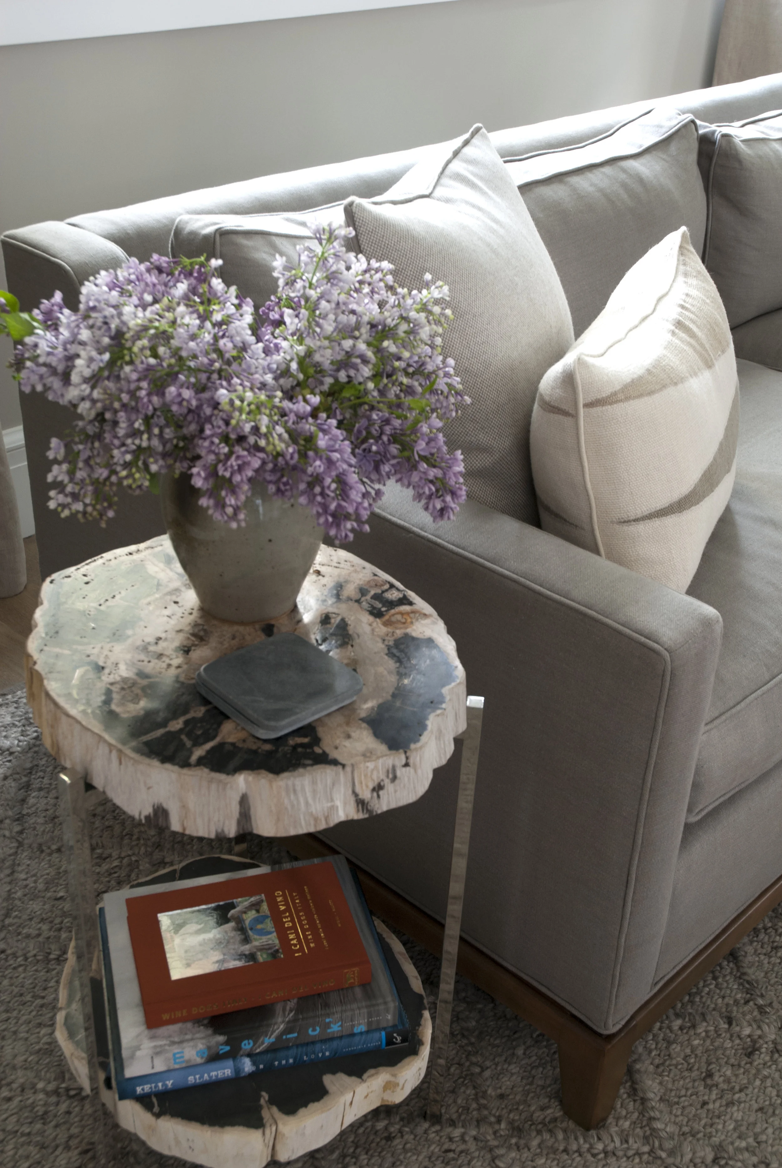 010 BARTA INTERIORS - SANTA MONICA PROJECT - LIVING RM.jpg