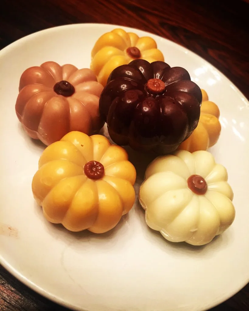 Ending the evening with chocolate pumpkins and a happy family. Looking forward to many more activities.