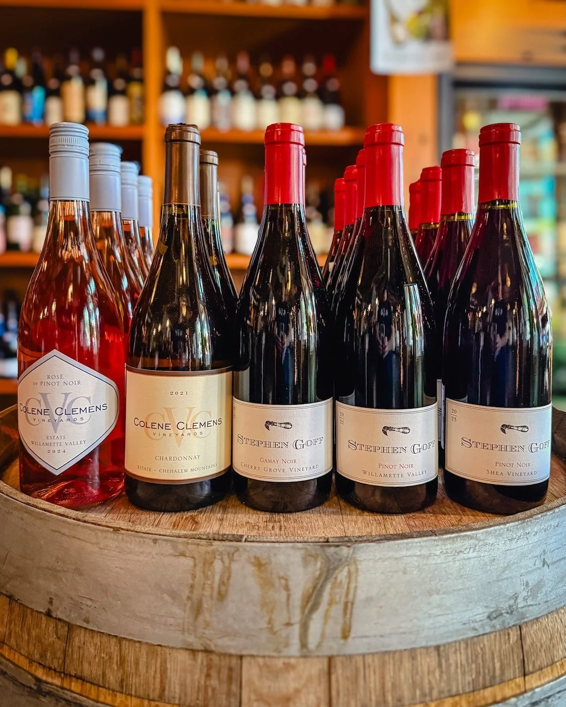 Oregon Wine Month means we get to shine a light on the people behind the wines. 

Tonight, we're pouring with Stephen Goff, winemaker at @coleneclemens and the mind behind his own @stephengoffwines label. Two projects, both rooted in the Willamette V