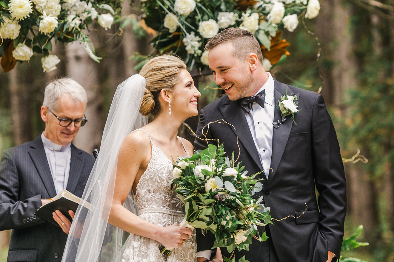 KatieStoopsPhotography-wisconsin wedding39.jpg