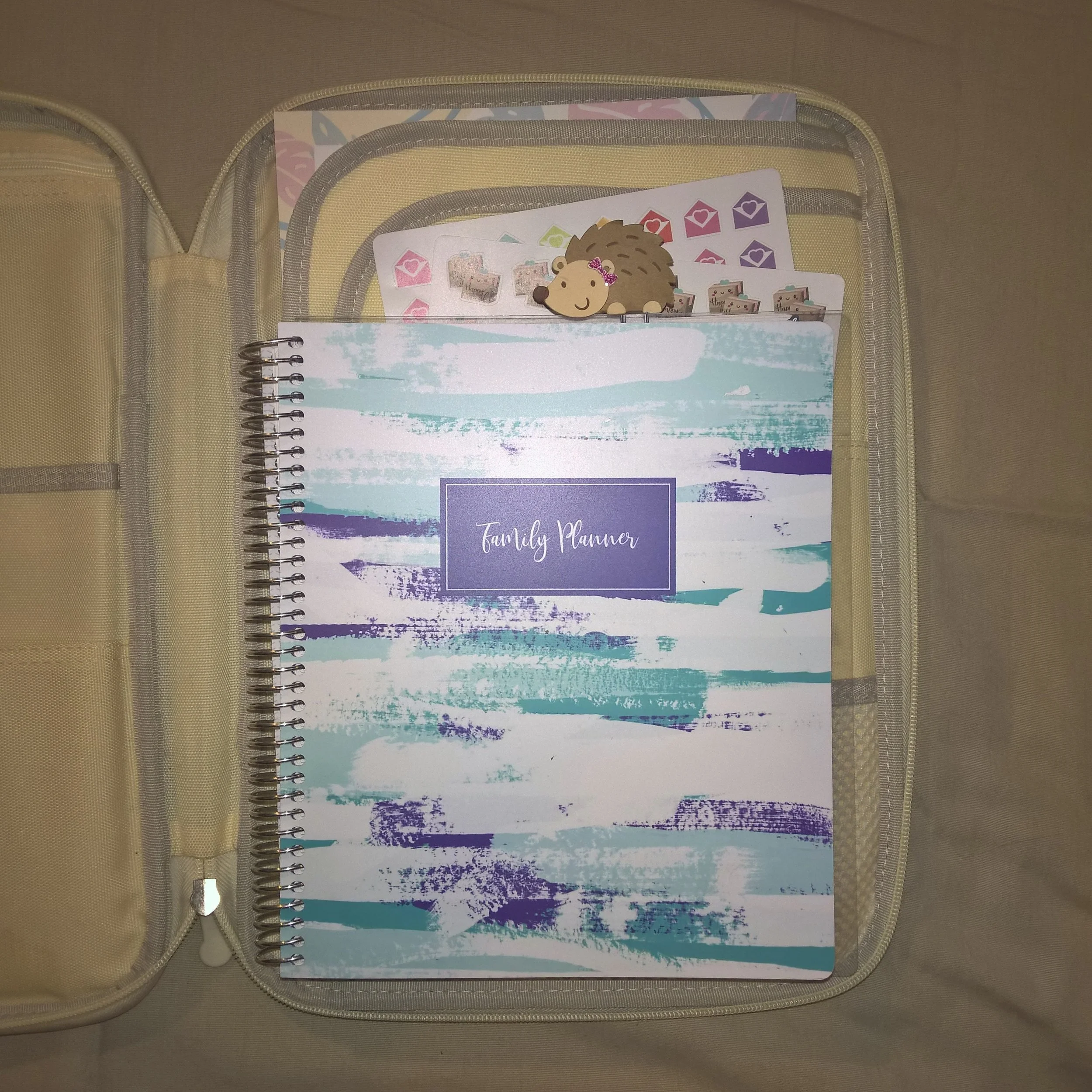 How I Use My JAKAGO Business Padfolio as A Planner Folio
