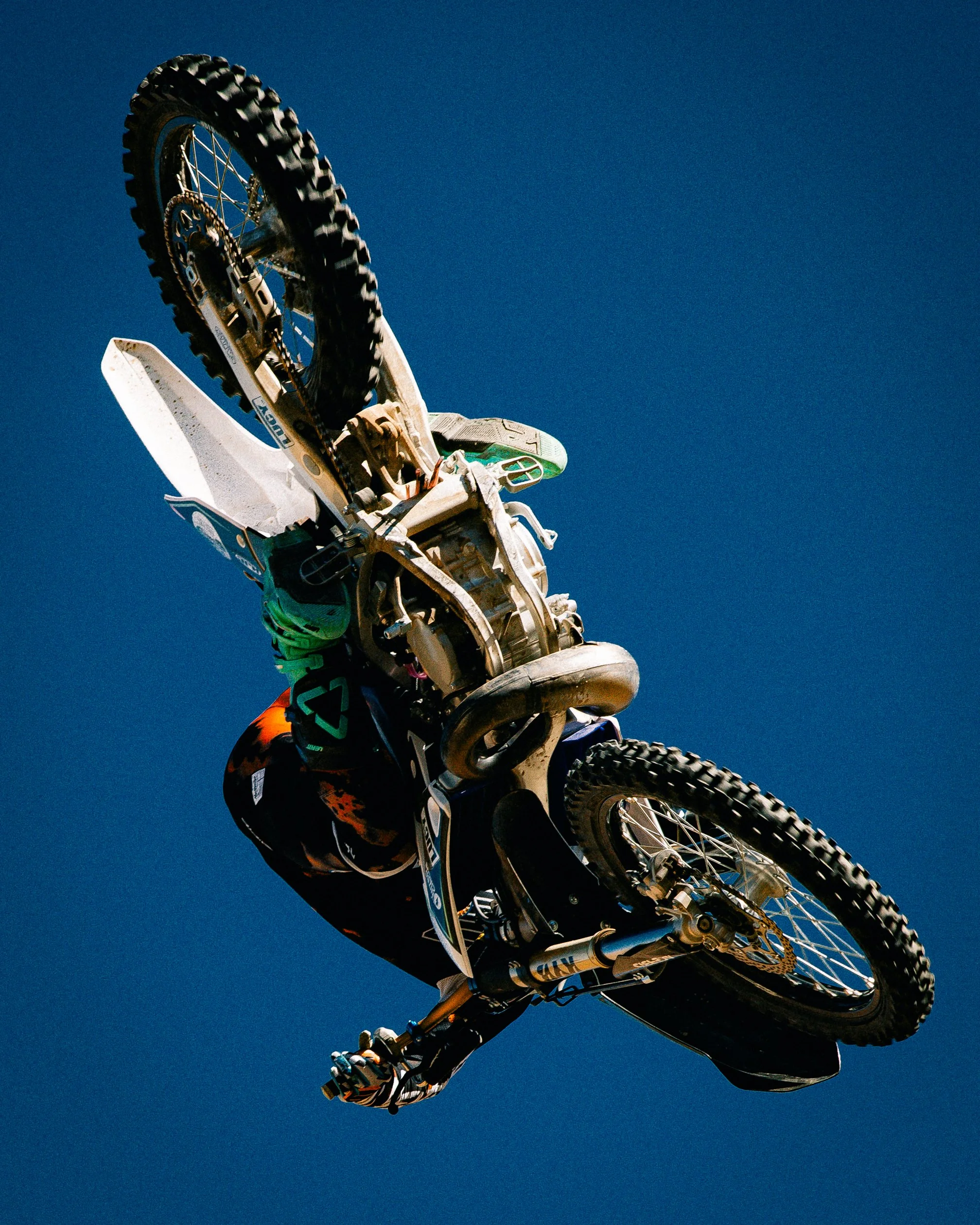 ADAM_JONES_DACOSTA_FAVES-10.jpg
