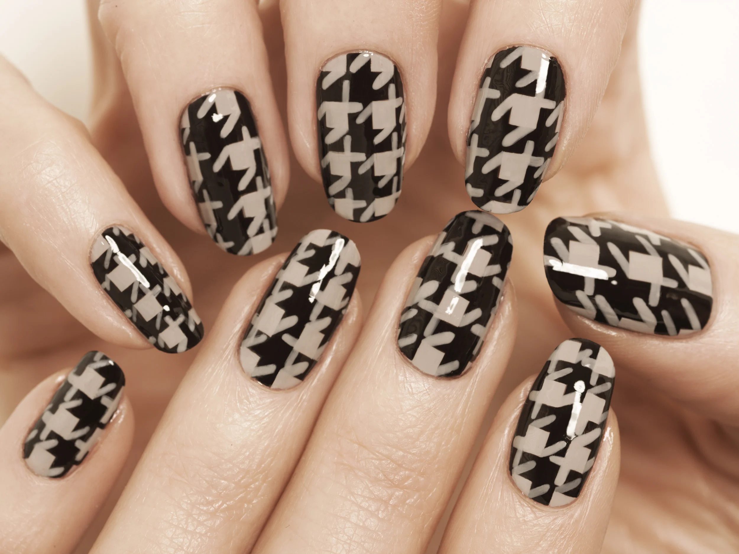 24_FALL_HOUNDSTOOTH_0153.jpg