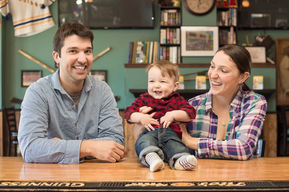 Candid family photos at Titus Tavern | Rochester NY Photographer