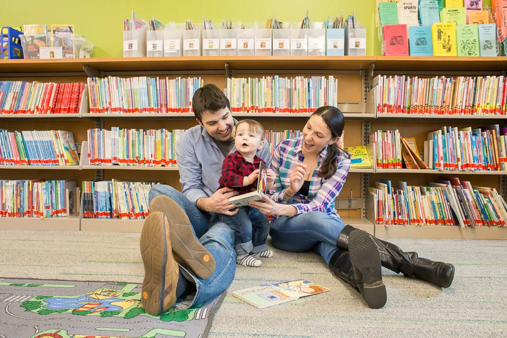 Family photos at the library | Candid family photography in Rochester, NY
