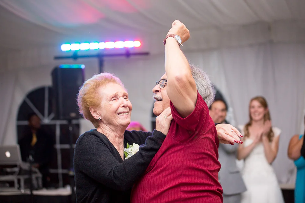 Inn on the Lake | Rochester Wedding Photographer | Megan Rei Pho