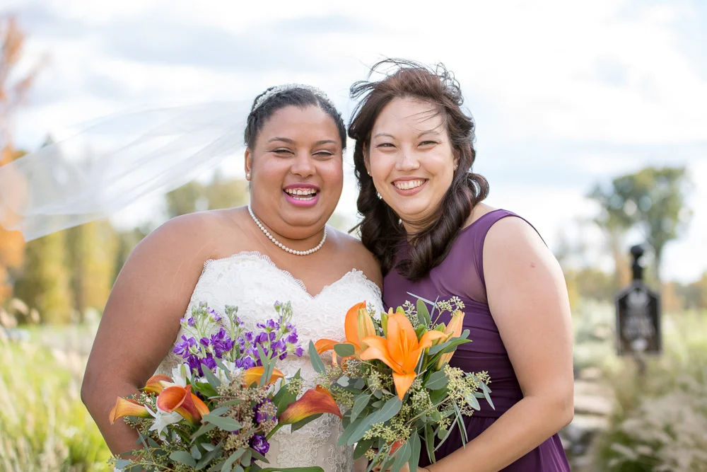 Bride and bridesmaid wedding photos| Clifton, VA Wedding Photography
