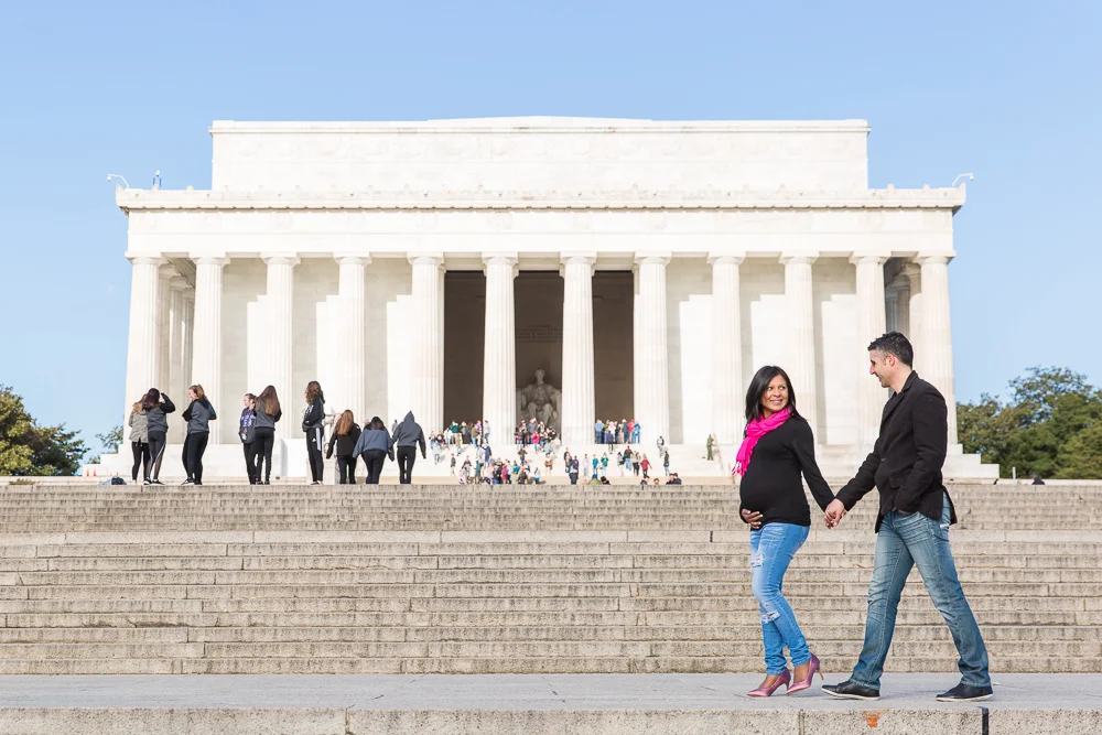 Lincoln Memorial maternity photos | Candid Washington DC Maternity Photographer
