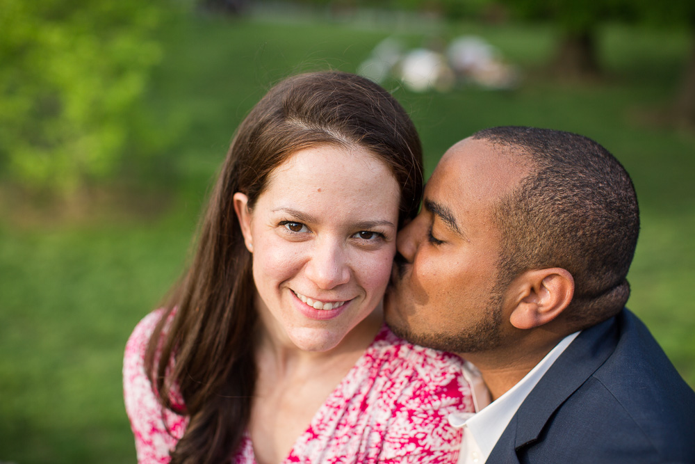 A sweet kiss at Central Park