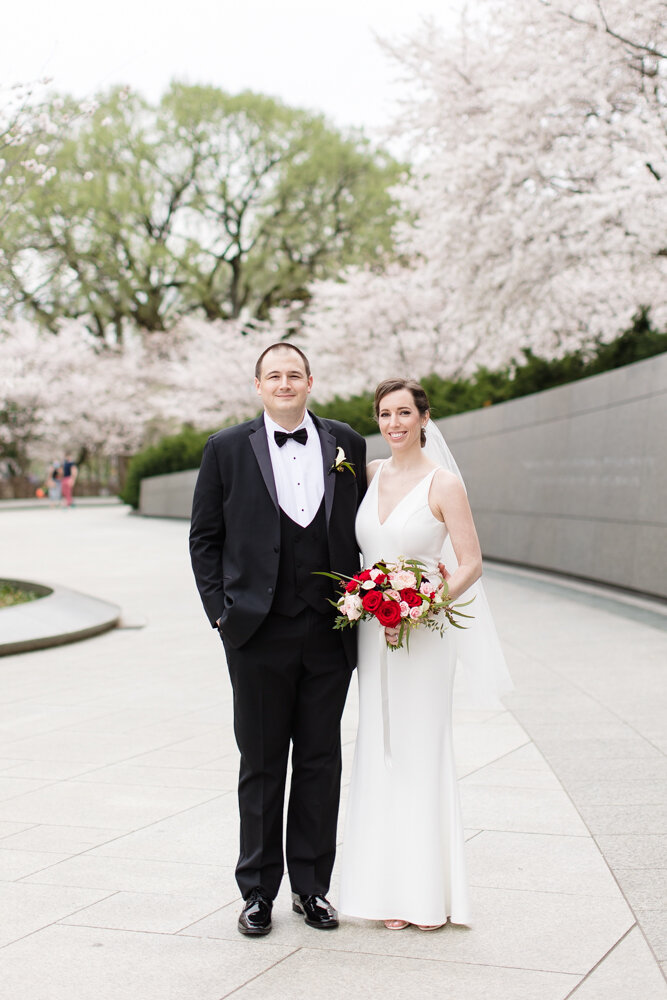 Martin Luther King Jr Memorial wedding photos during cherry blossoms