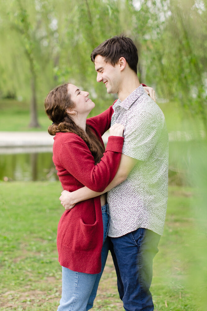 Willow tree engagement photos at Constitution Gardens
