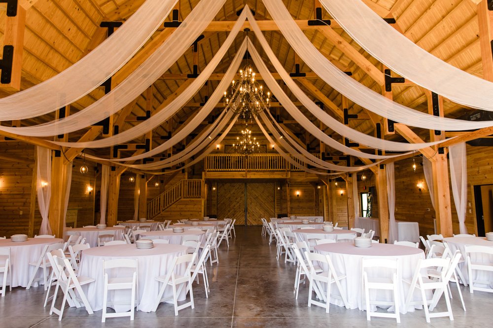 Wedding reception barn in Luray