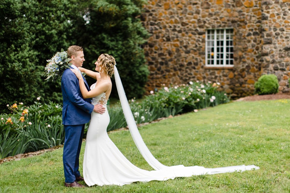 Spring wedding at Poplar Springs Manor