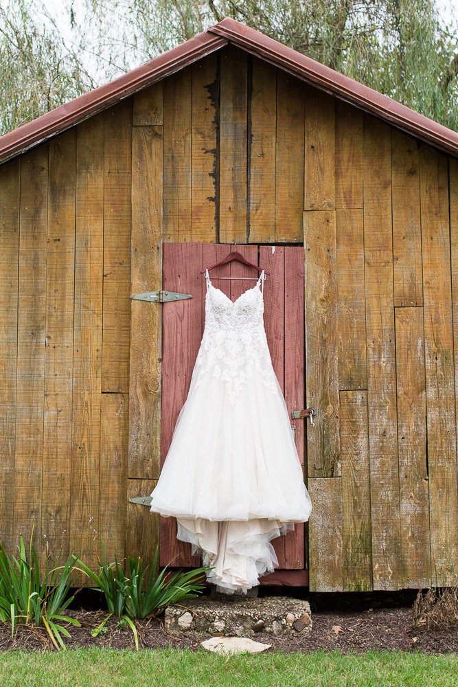 ellies-bridal-boutique-wedding-dress