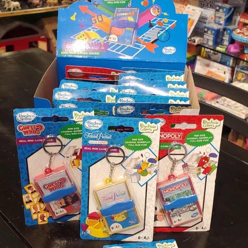 Just in from Jo&rsquo;s Dream! ☀️
Take a trip down memory lane with these tiny, classic Hasbro games&mdash;now on a key chain! 🎲 Perfect for summer road trips, camping adventures, or keeping kids entertained on the go. 🏕️🚗
Come check them out @sta