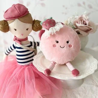 ✨ Discover the magic of @monami_designs  at @Ri@ritzsisters  Showroom 202 ✨
Blending timeless elegance with heartfelt warmth, their plush and keepsake collections are designed to be more than just gifts &mdash; they&rsquo;re treasures to grow up with