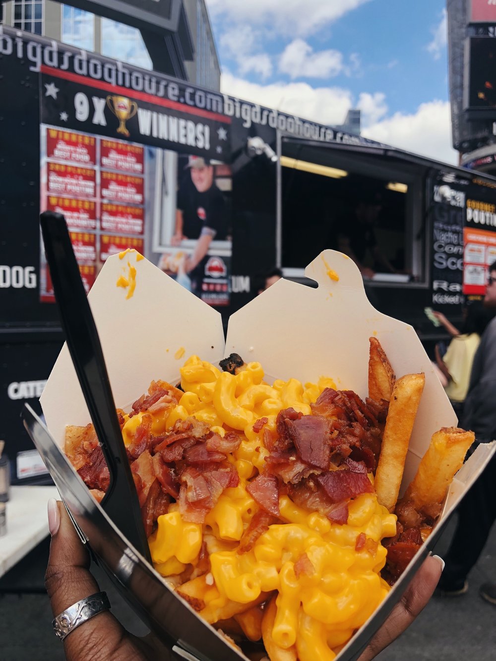 Mac n Cheese Poutine from Big Ds Doghouse