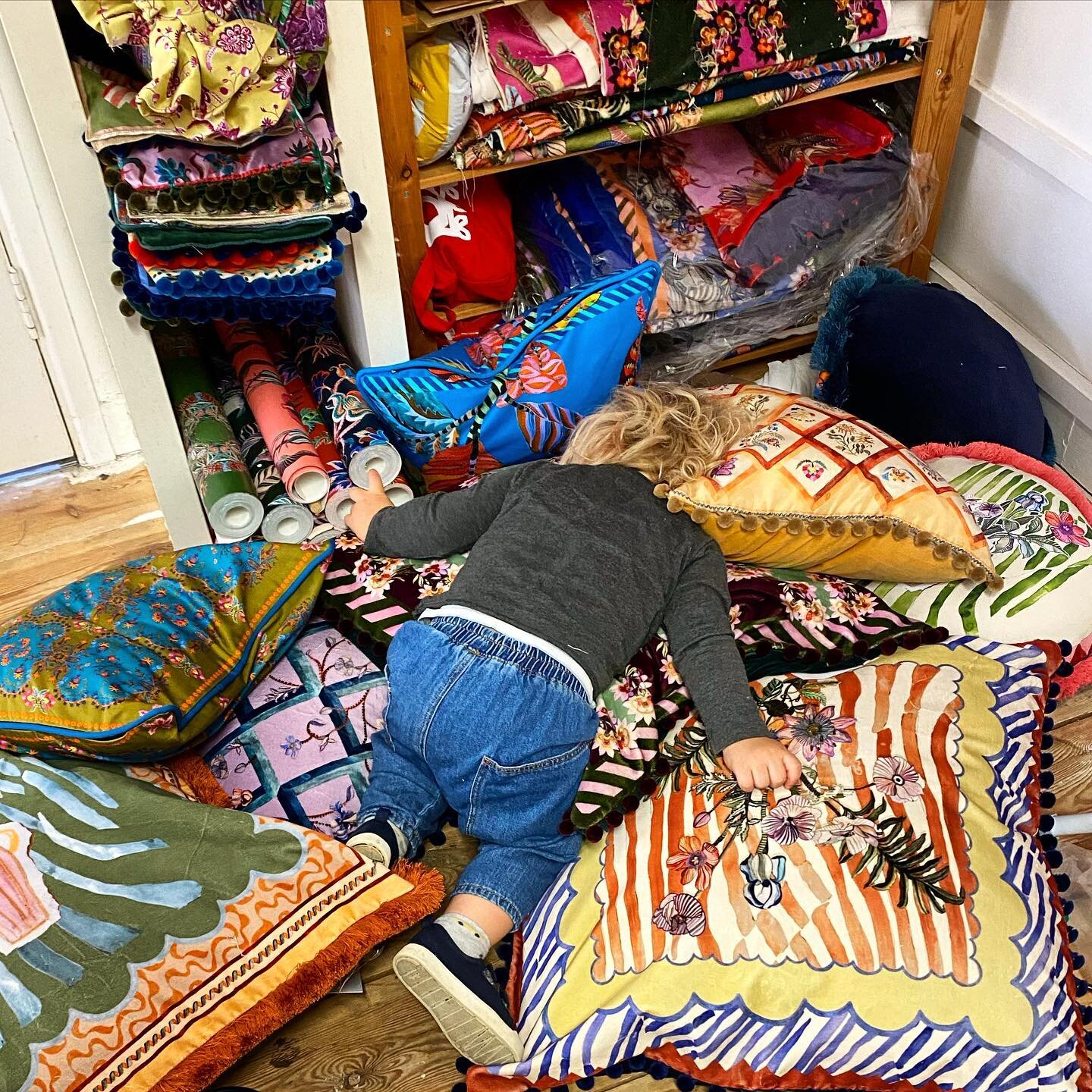 Back to the studio unpacking after @scooplondonshow and yes this is exactly how I feel&hellip;Nicholas stole my spot 🙃. It was so lovely to meet people face to face after 2 whole years. Thank you to everyone who popped by and a very special thanks t