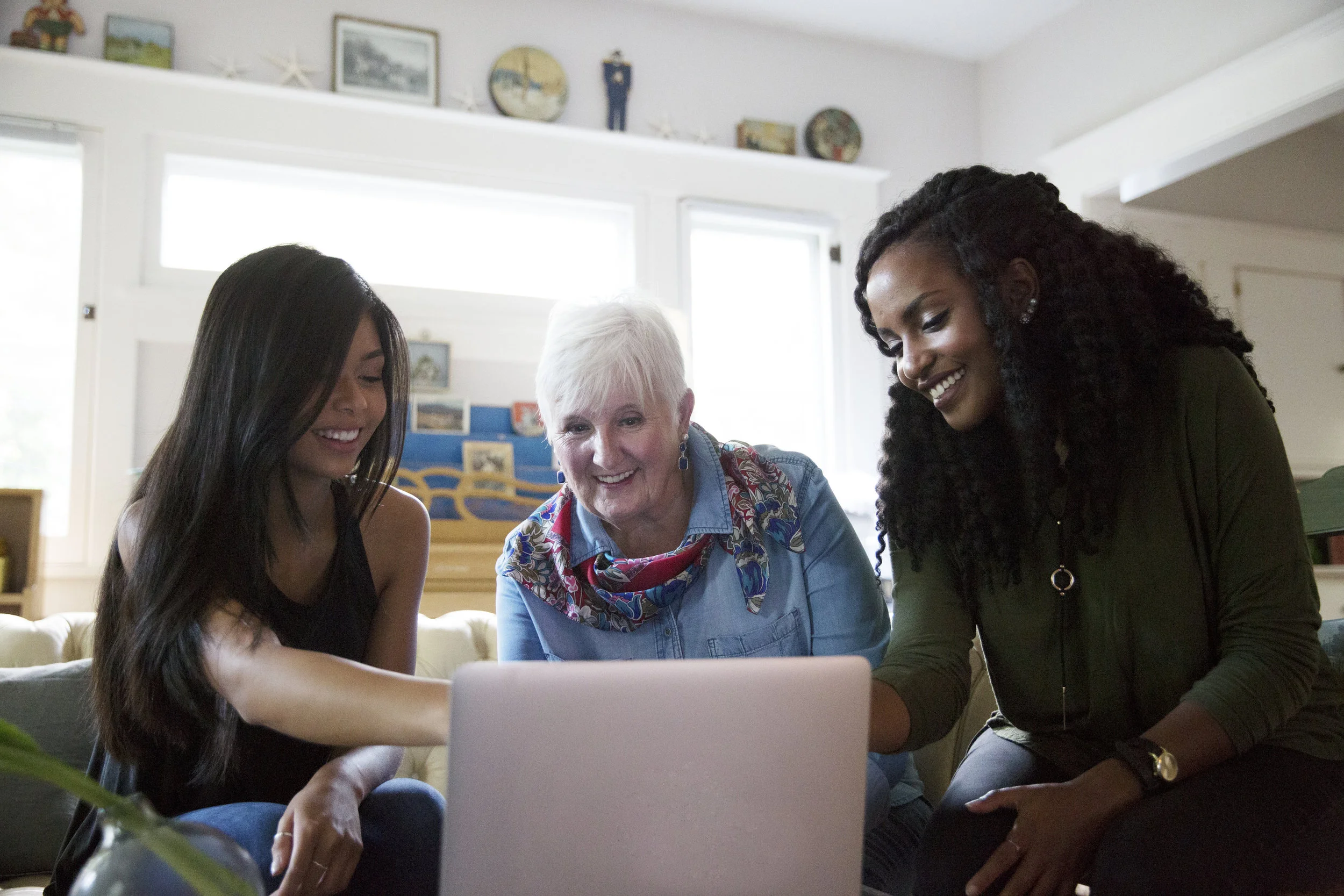 How To Enhance Your Online Presence To Attract International Buyers