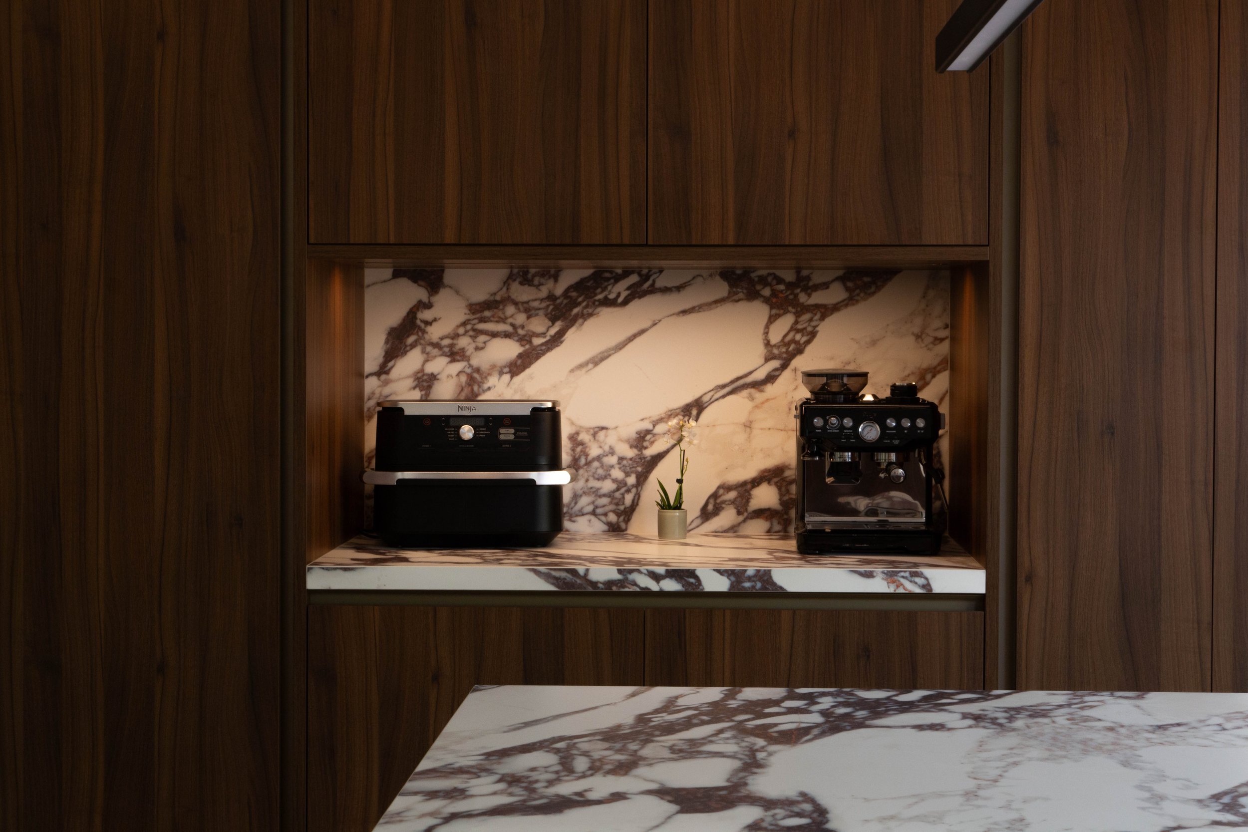 West London Wood Veneer Calacatta Marble Kitchen-1639.jpg