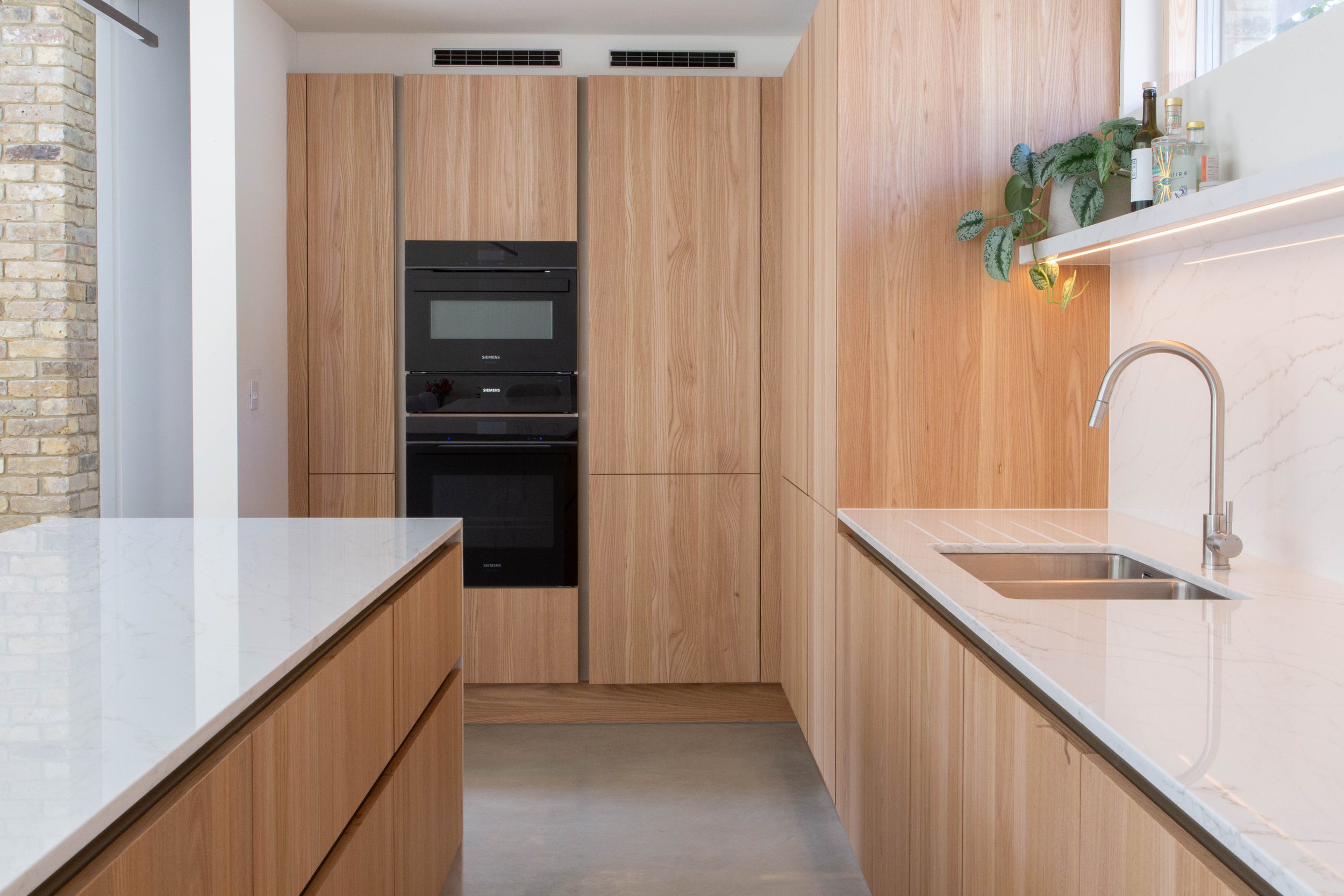West_London_Wood_Veneer_Kitchen-1709.jpg