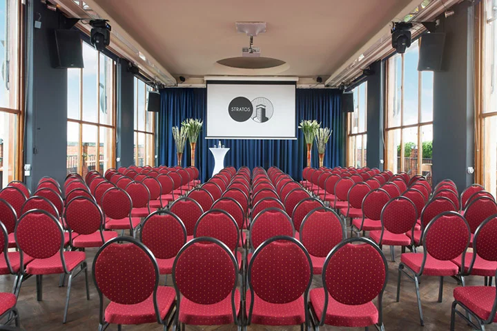 konferanselokale-kinooppsett-stratos.jpg