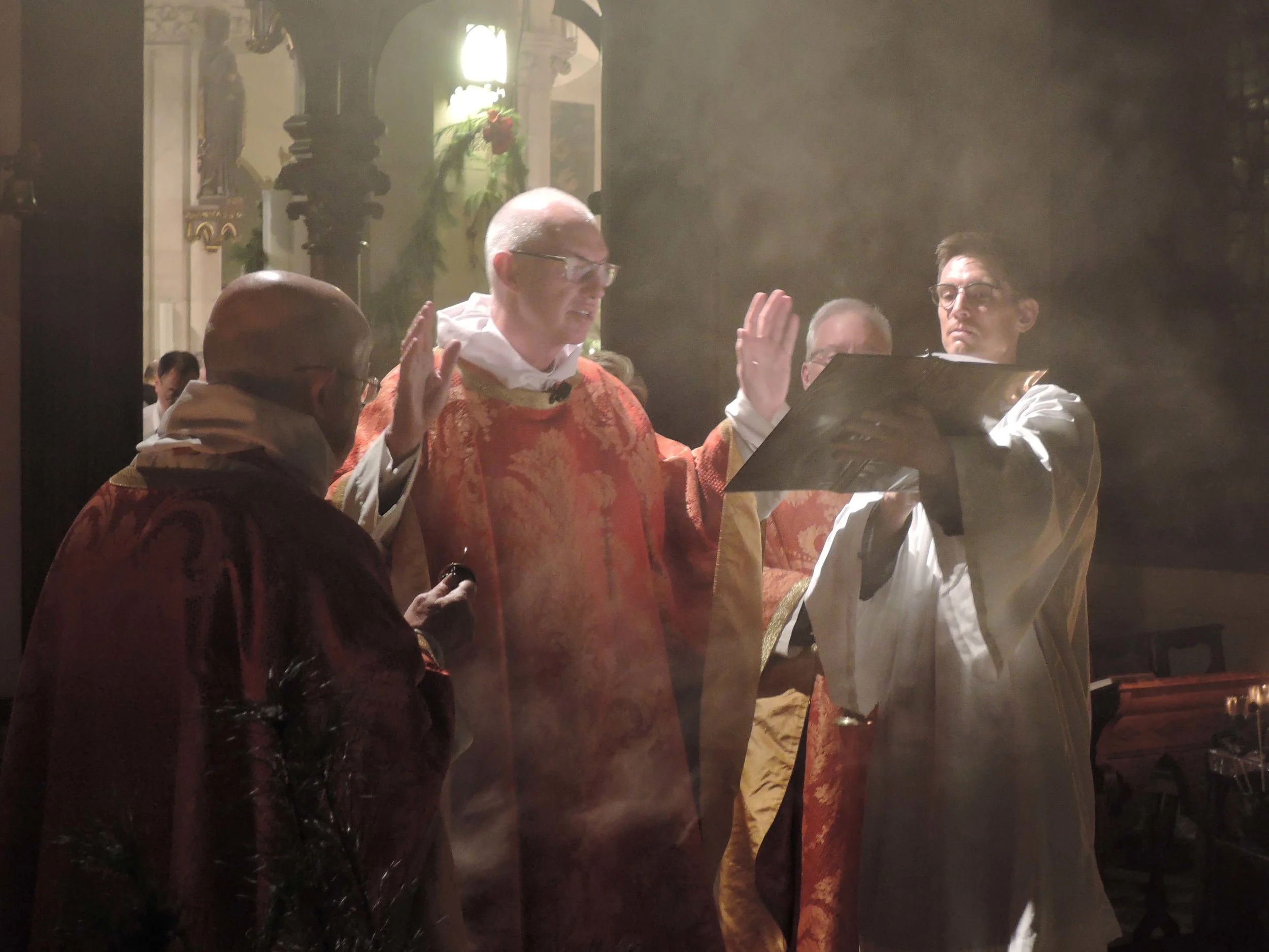 Prayers at the crèche
