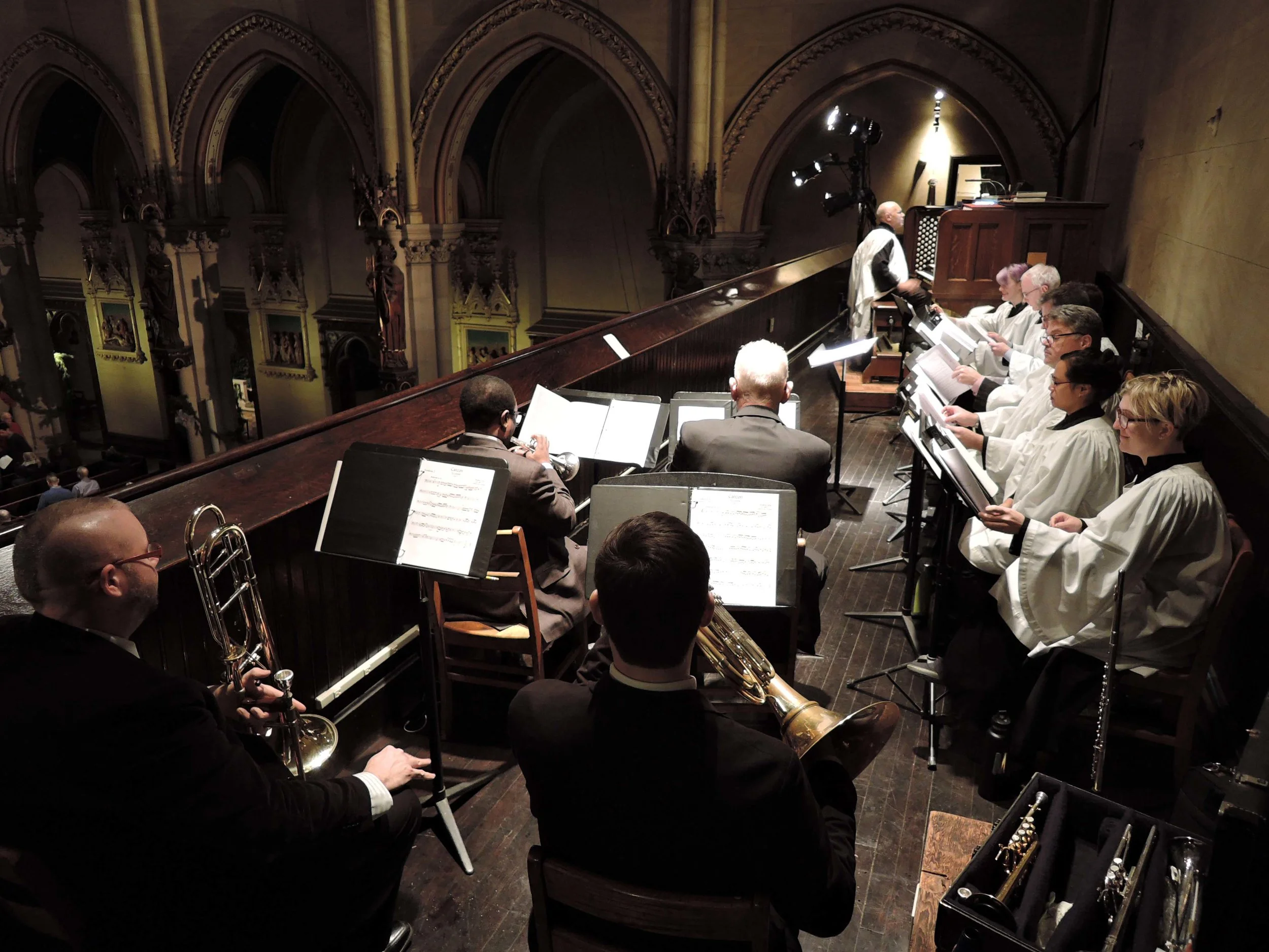 The music at the Sung Mass included a brass quartet. 