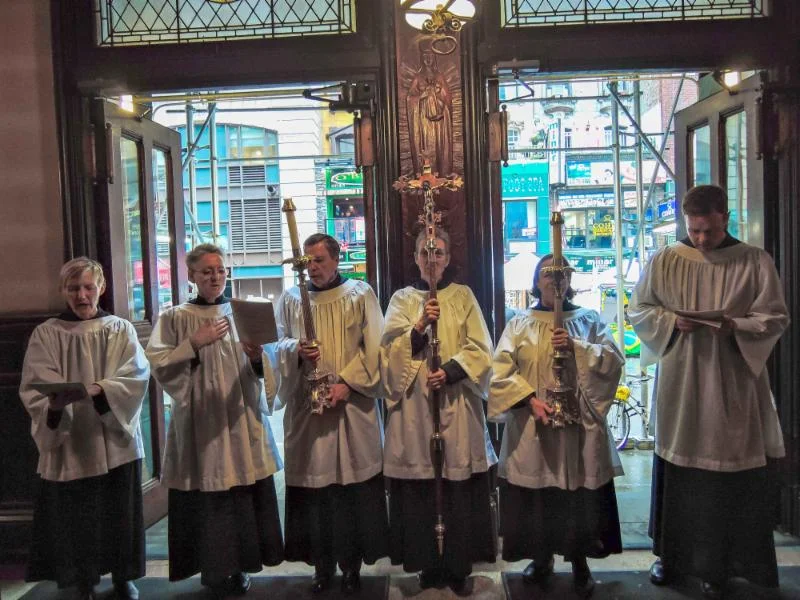 VOLUME 19, NUMBER 42