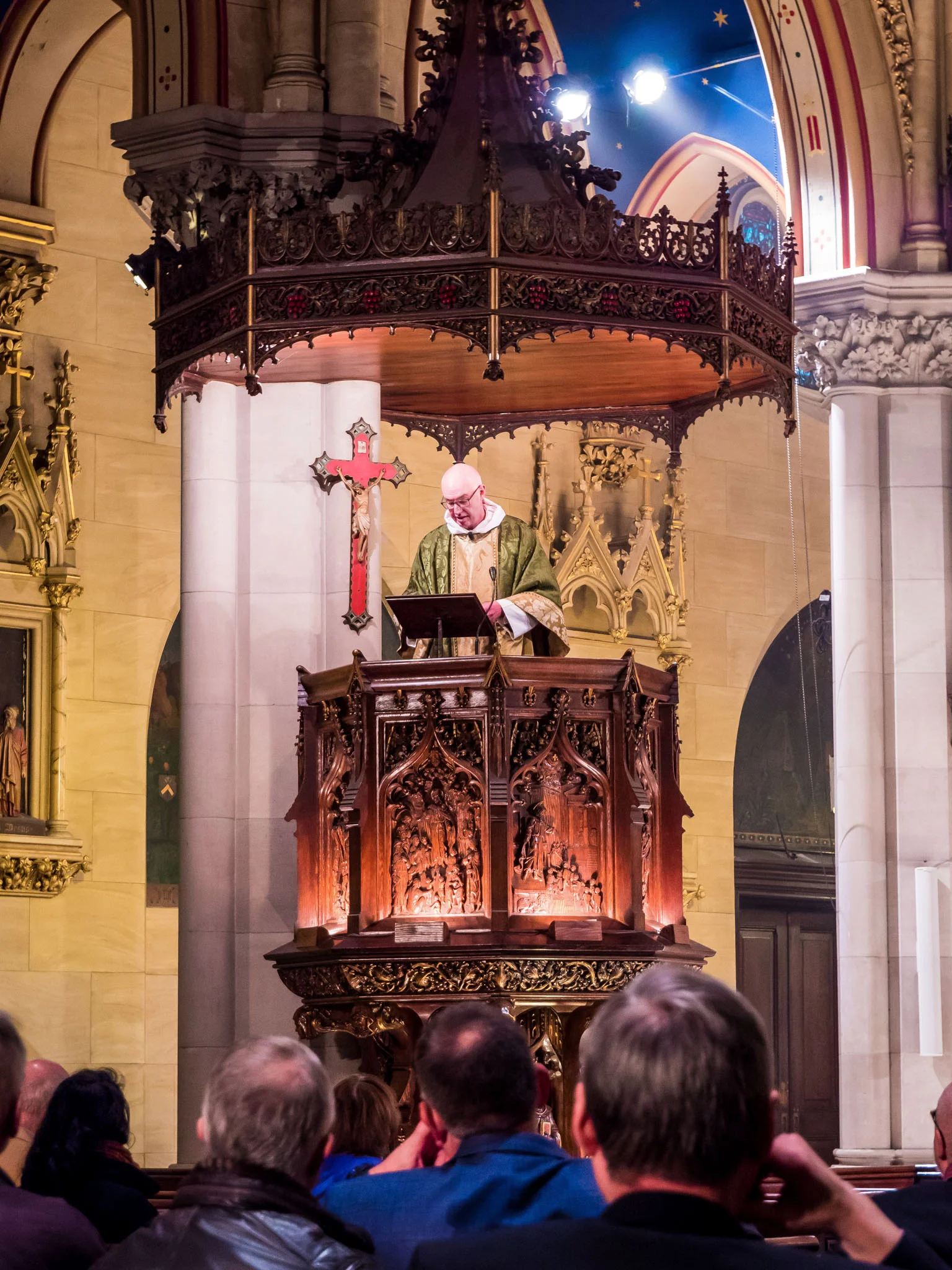 The Rector was celebrant and preacher for the Solemn Mass on November 12. Photo by @rgomezstudios