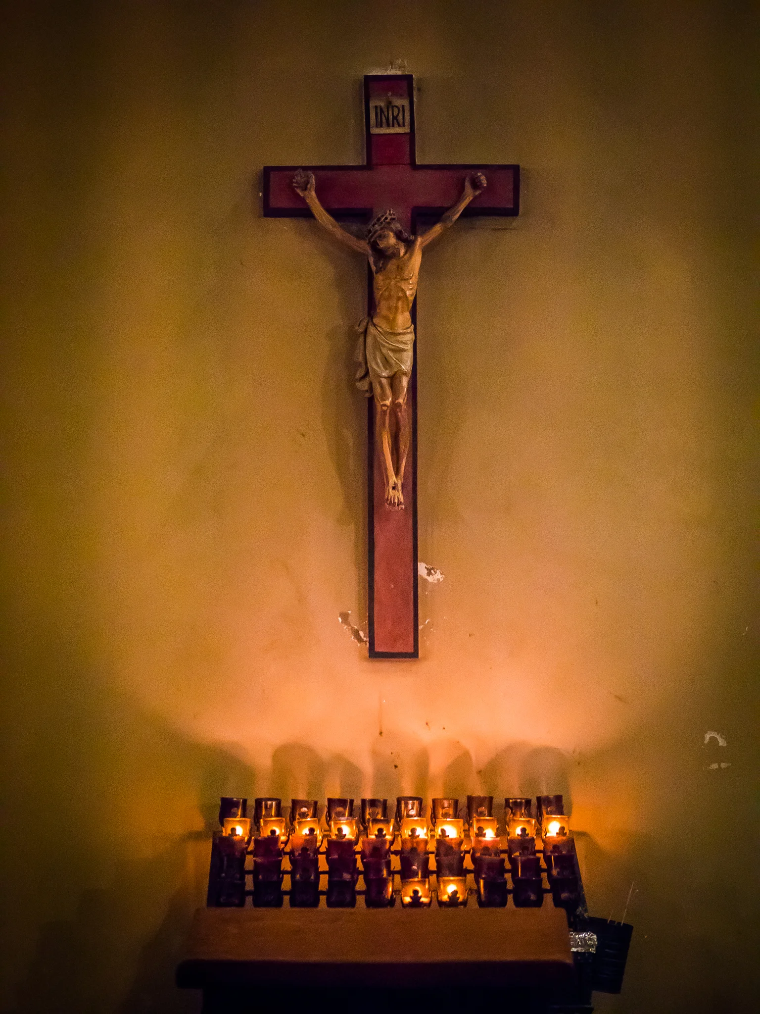 A much-loved crucifix in the Chapel of Our Lady of Mercy Photo by Ricardo Gomez