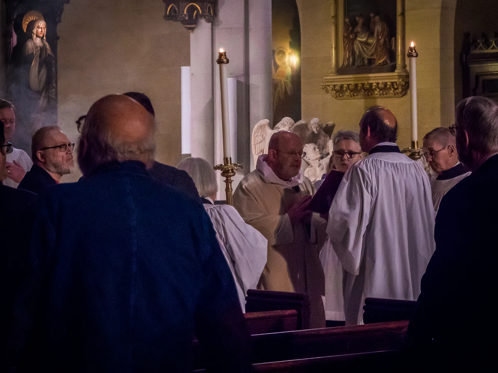 Father Jay Smith proclaimed the Gospel. Photo by Ricardo Gomez 