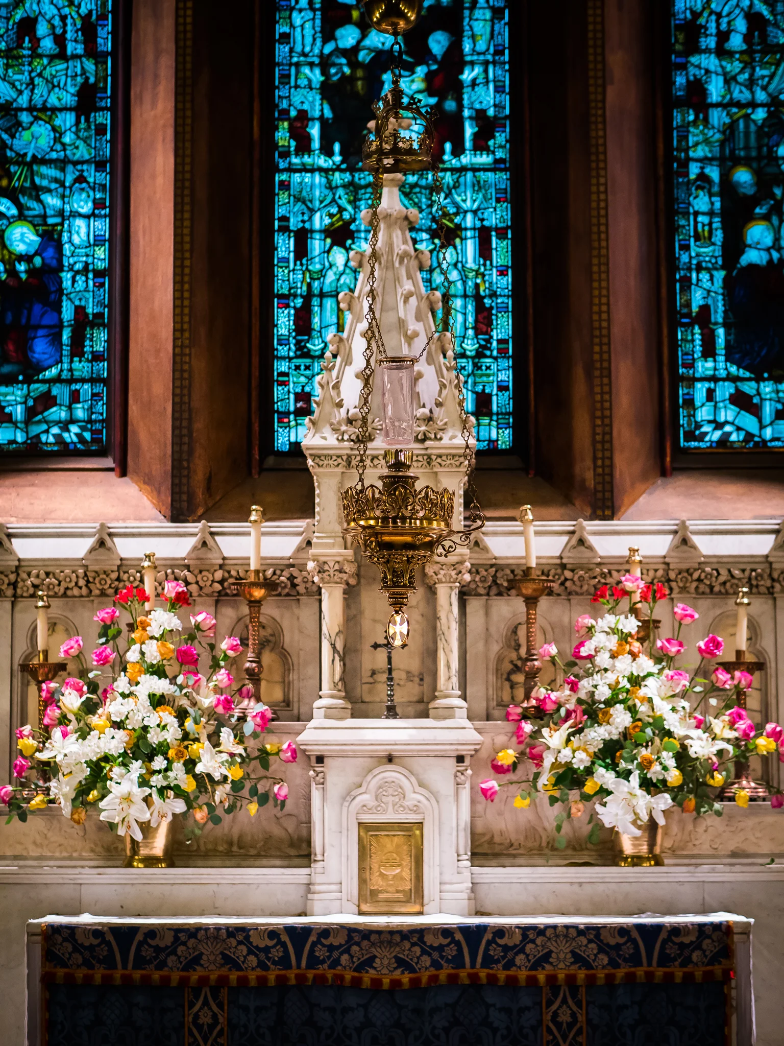 The Lady Chapel Altar Photo by Ricardo Gomez