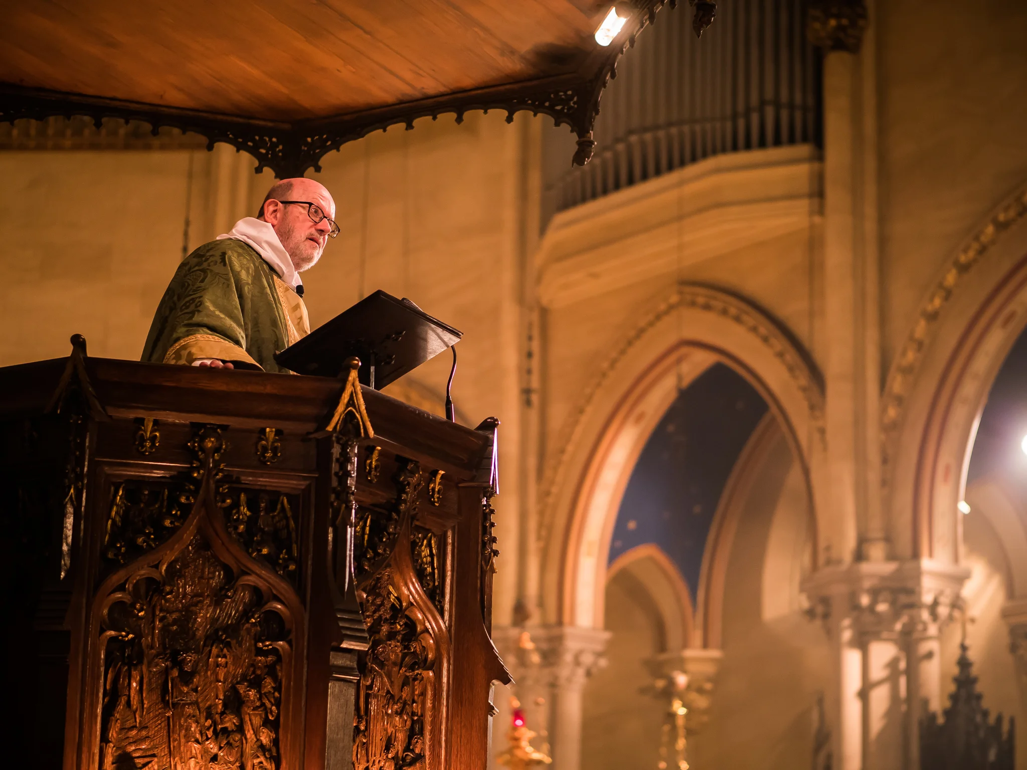 Father Jay Smith was celebrant and preacher on Sunday. Photo by Ricardo Gomez