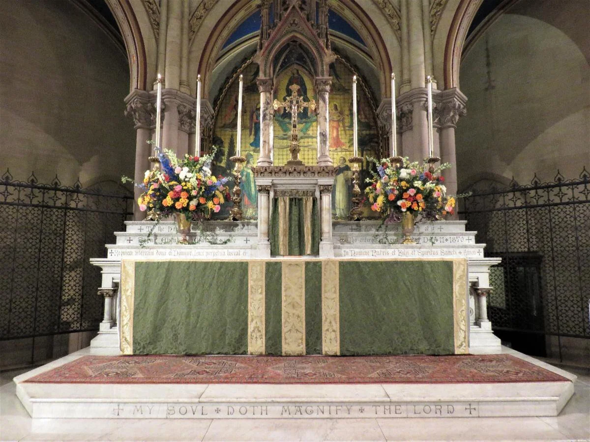 The flowers for Sunday, November 3, were given in memory of Robert A. May by Robin Starkey. Photo: Damien Joseph SSF
